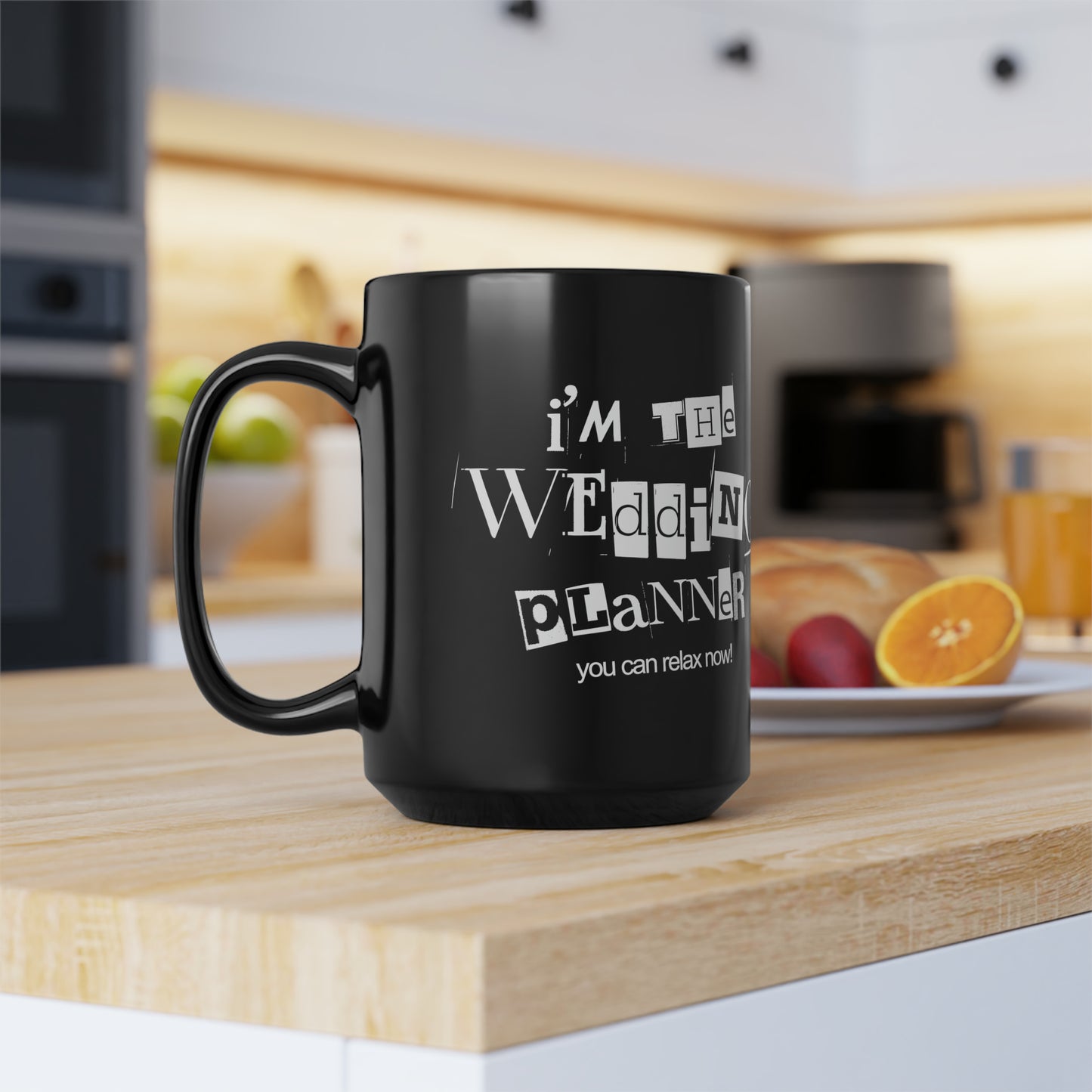 "I'm the Wedding Planner" Black Mug, 15oz